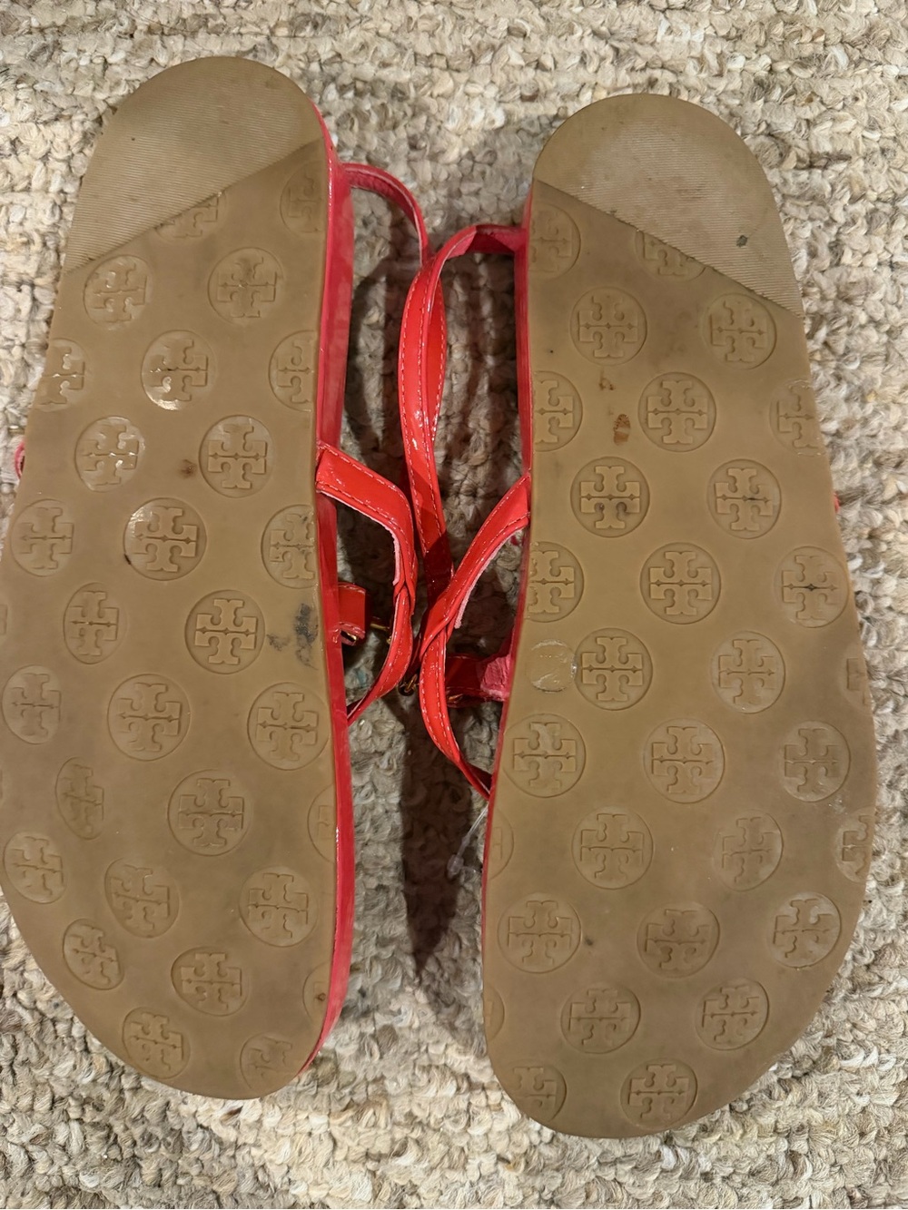 Tory Burch Patent Leather Logo Thong Sandals pink/coral - Picture 5 of 7